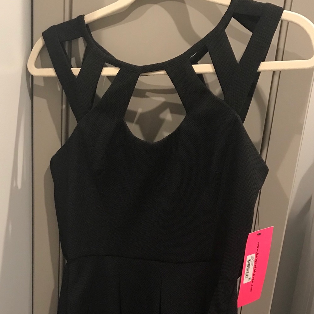 Black Dress - Picture 2 of 4